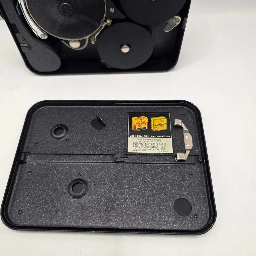 Kodak Cine-Kodak Eight Model 25 Movie Camera Black Vintage 8mm Film Untested